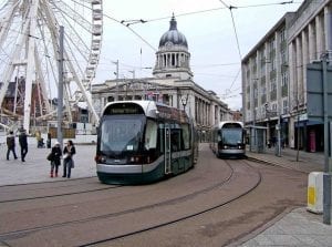 Vivir en Nottingham, Inglaterra: Tranvía turismo por Nottingham con buen tiempo