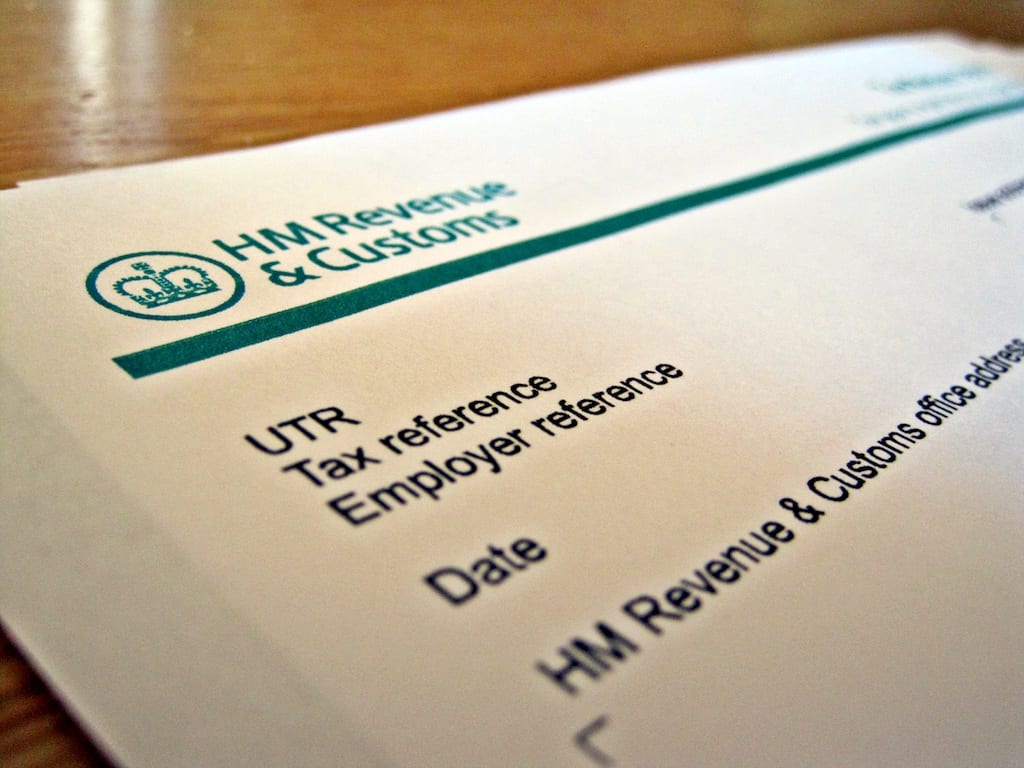 Documentos de trabajo y HMRC Inglaterra, impuestos en UK